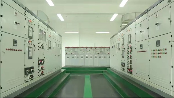 電氣控制柜：深度定制，為您的工業場景精準賦能